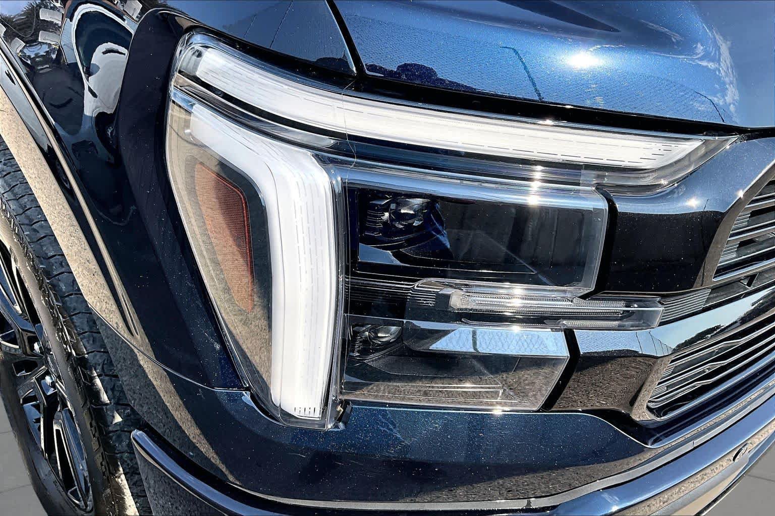 Certified 2025 Ford F150 Platinum w/ Equipment Group 702A High AWD/4WD image 26