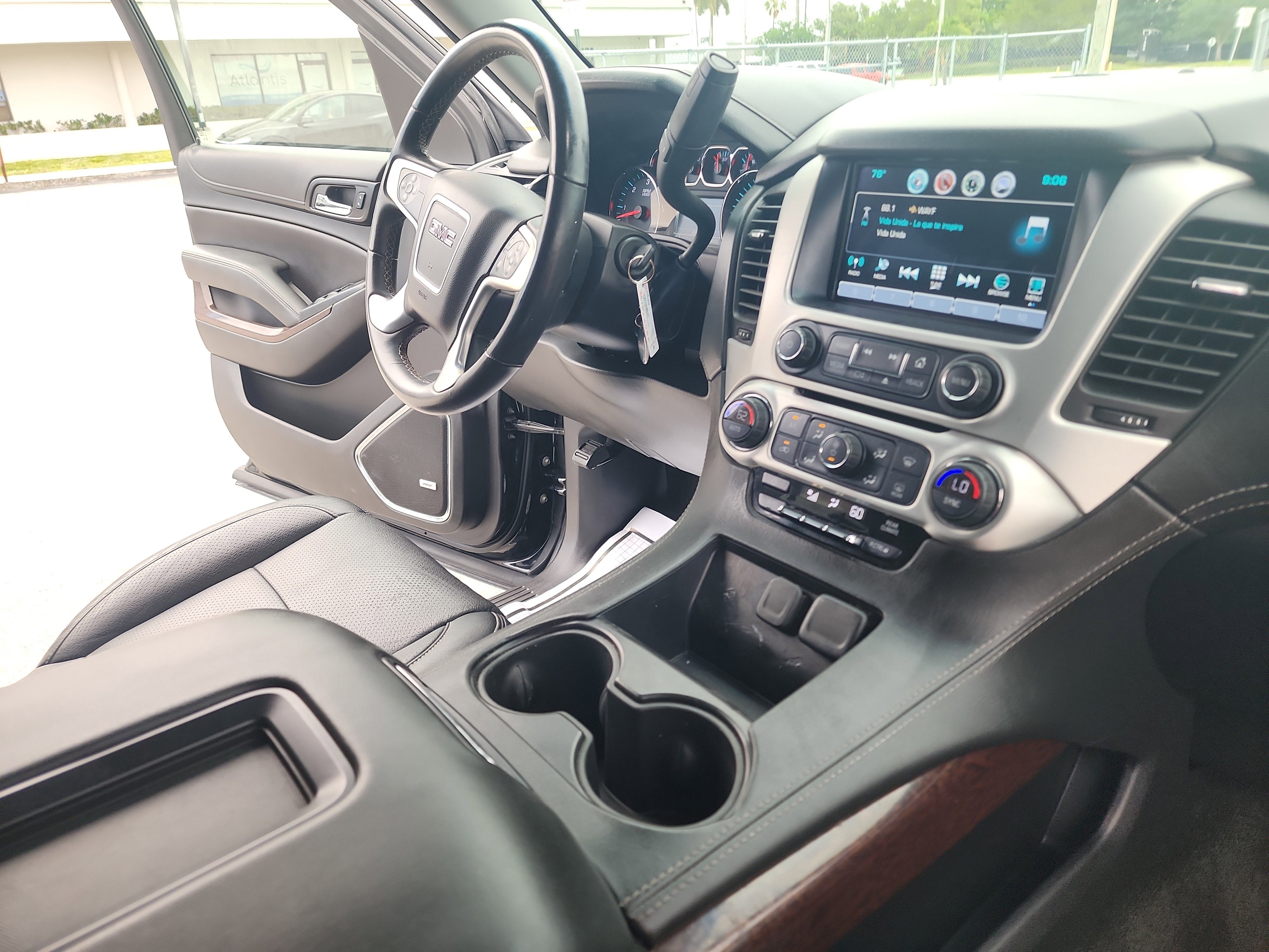Used 2018 GMC Yukon SLE RWD image 34