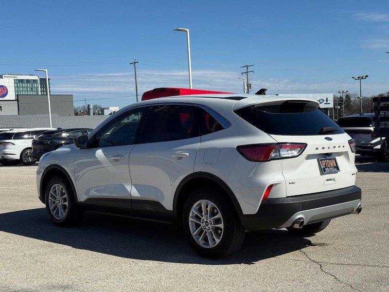 Certified 2022 Ford Escape SE w/ Convenience Package image 2