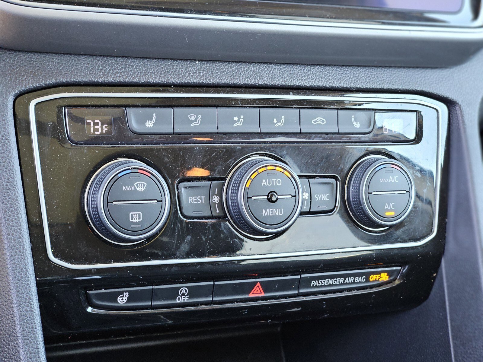 Used 2019 Volkswagen Atlas SEL image 23