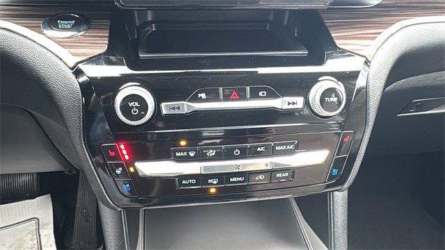 Certified 2023 Ford Explorer Limited w/ Hybrid Equipment Group 310A image 25