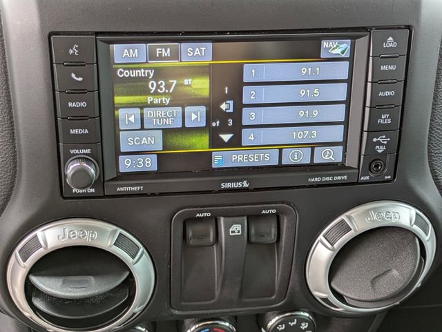 Used 2017 Jeep Wrangler Sahara w/ Quick Order Package 24E Chief AWD/4WD image 18