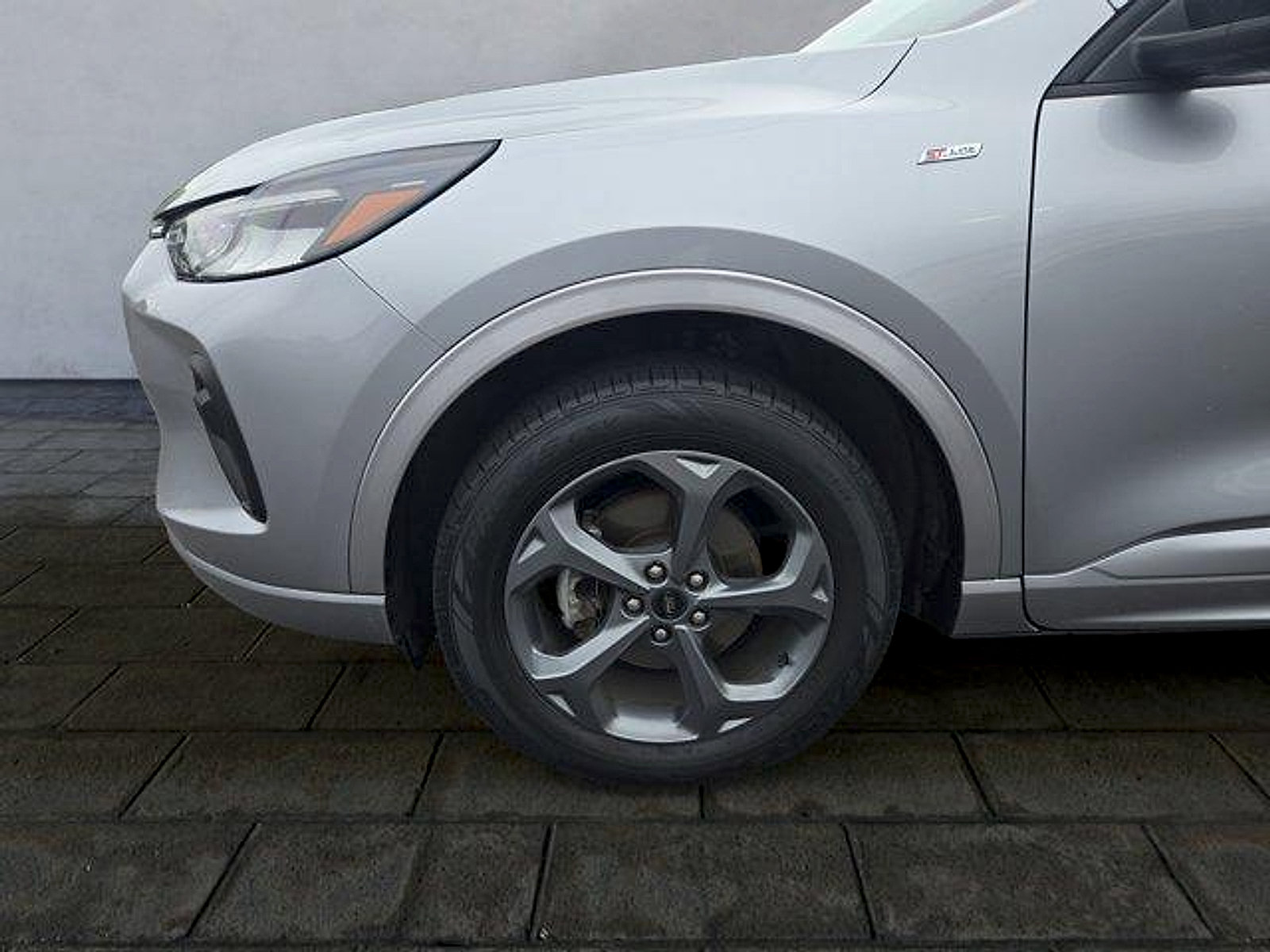 Certified 2024 Ford Escape ST-Line w/ Tech Pack #1 AWD/4WD image 27