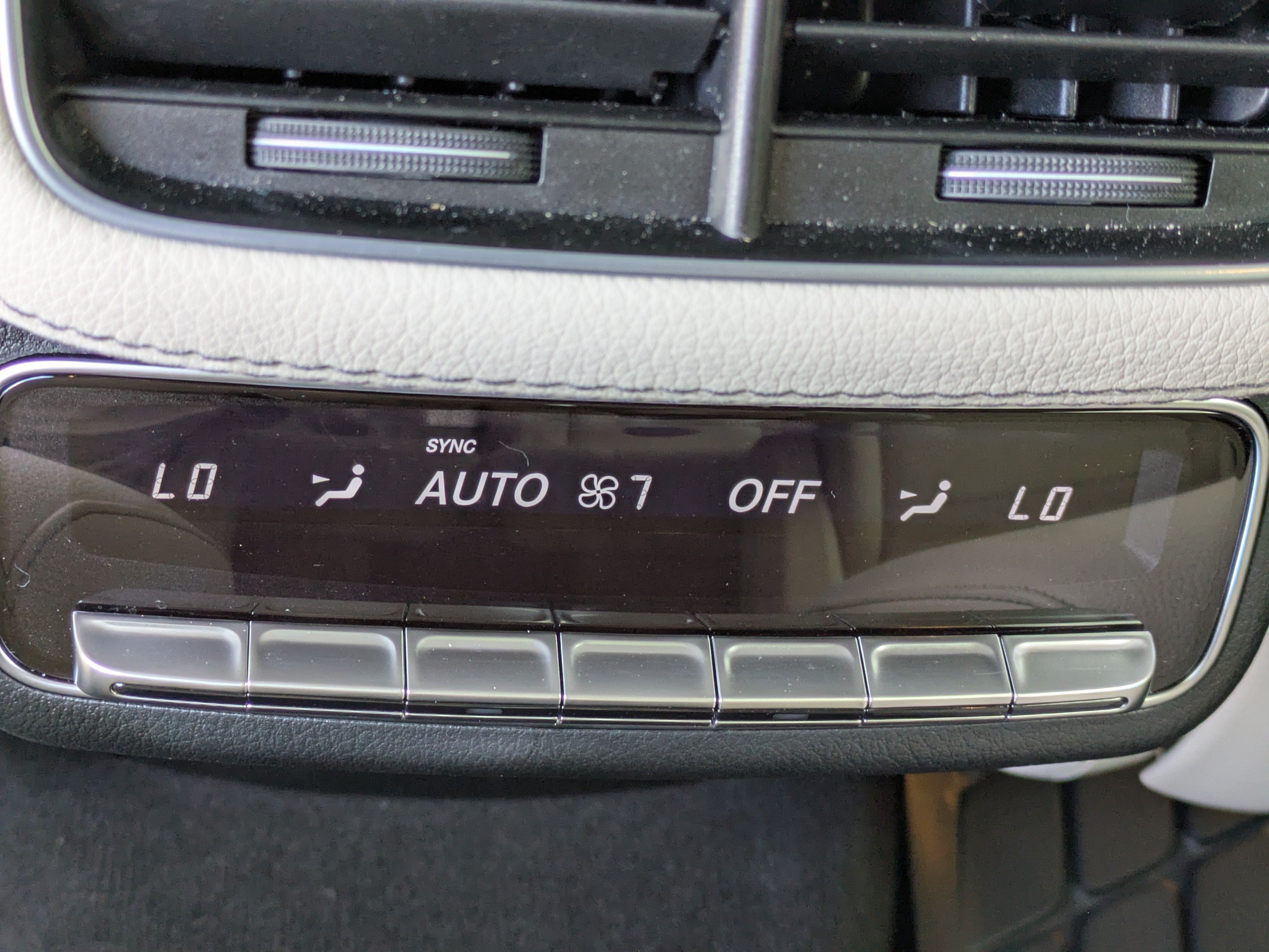 Used 2025 Mercedes-Benz GLS 450 4MATIC image 22