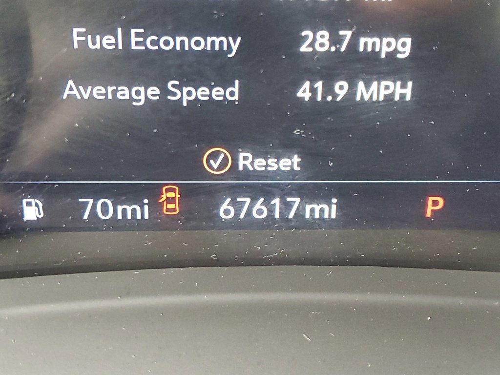 Used 2023 Buick Envision Essence image 30