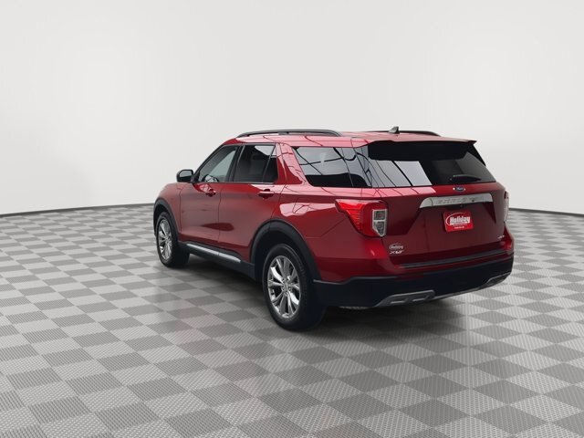 Certified 2023 Ford Explorer XLT w/ Equipment Group 202A AWD/4WD image 40
