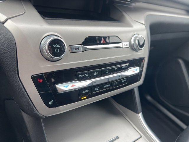 Certified 2022 Ford Explorer XLT w/ Equipment Group 202A image 15