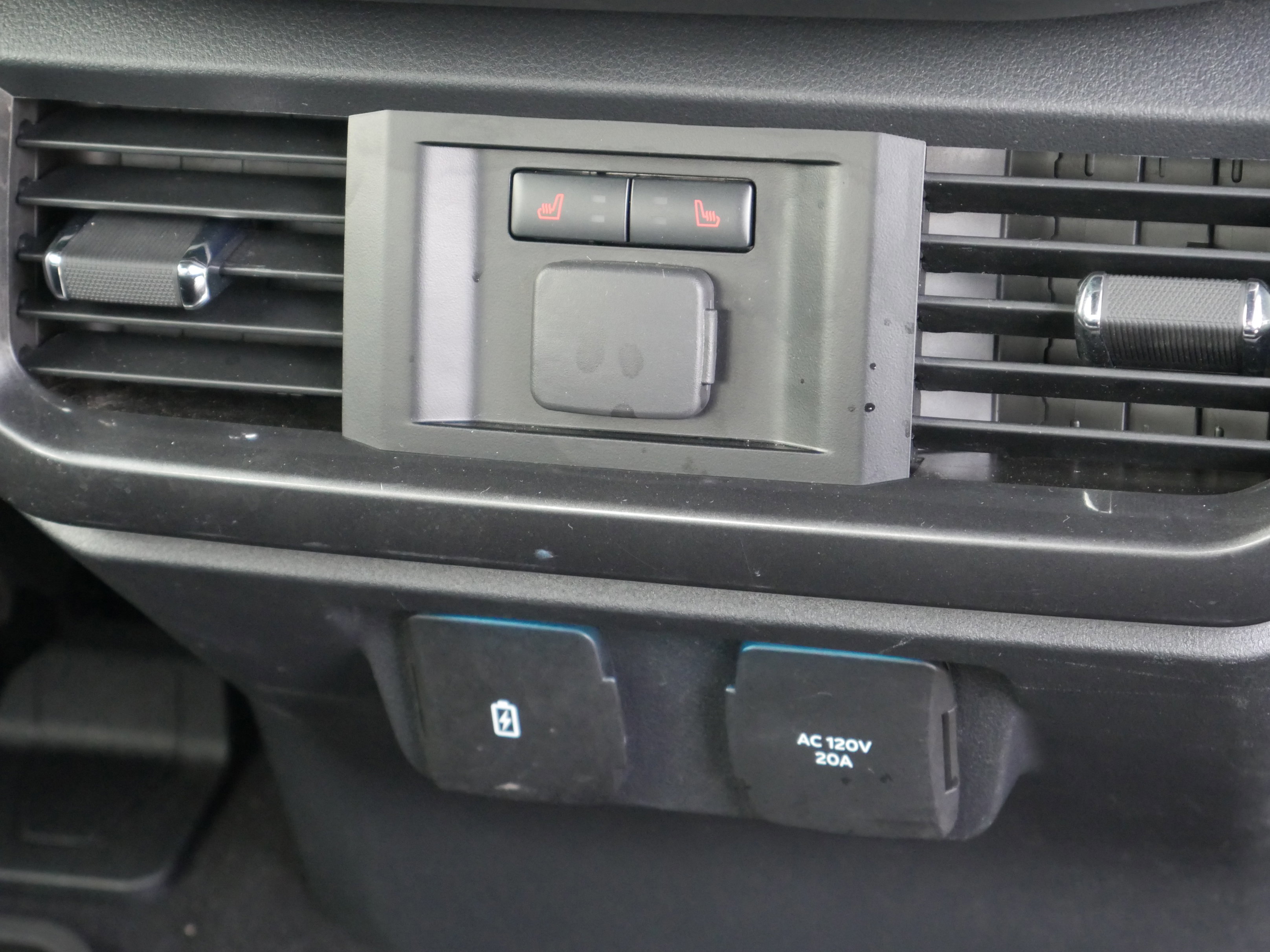 Certified 2023 Ford F150 Lariat w/ Equipment Group 502A High image 37