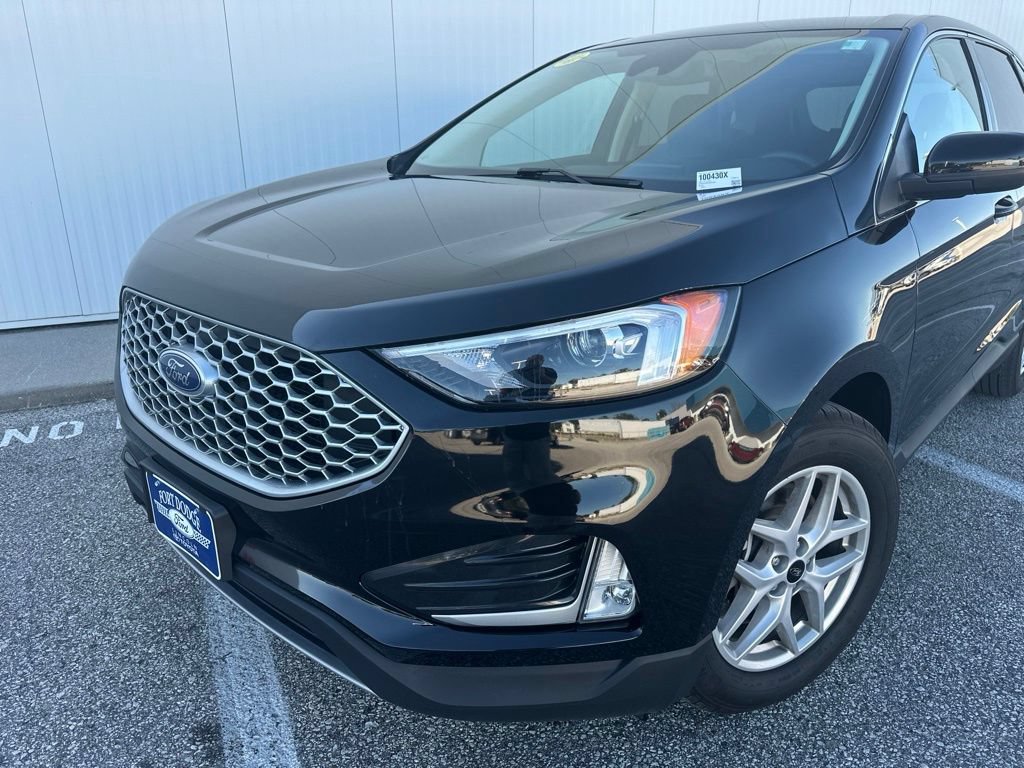 Certified 2024 Ford Edge SEL w/ Convenience Package AWD/4WD image 2