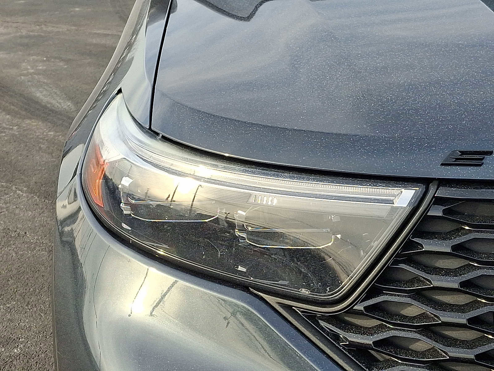 Certified 2022 Ford Explorer ST w/ ST Street Pack image 9