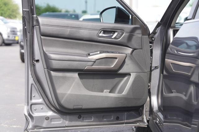 Used 2024 Nissan Pathfinder Platinum FWD image 31