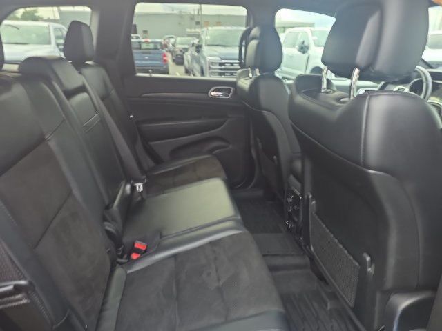 Used 2019 Jeep Grand Cherokee Altitude AWD/4WD image 18