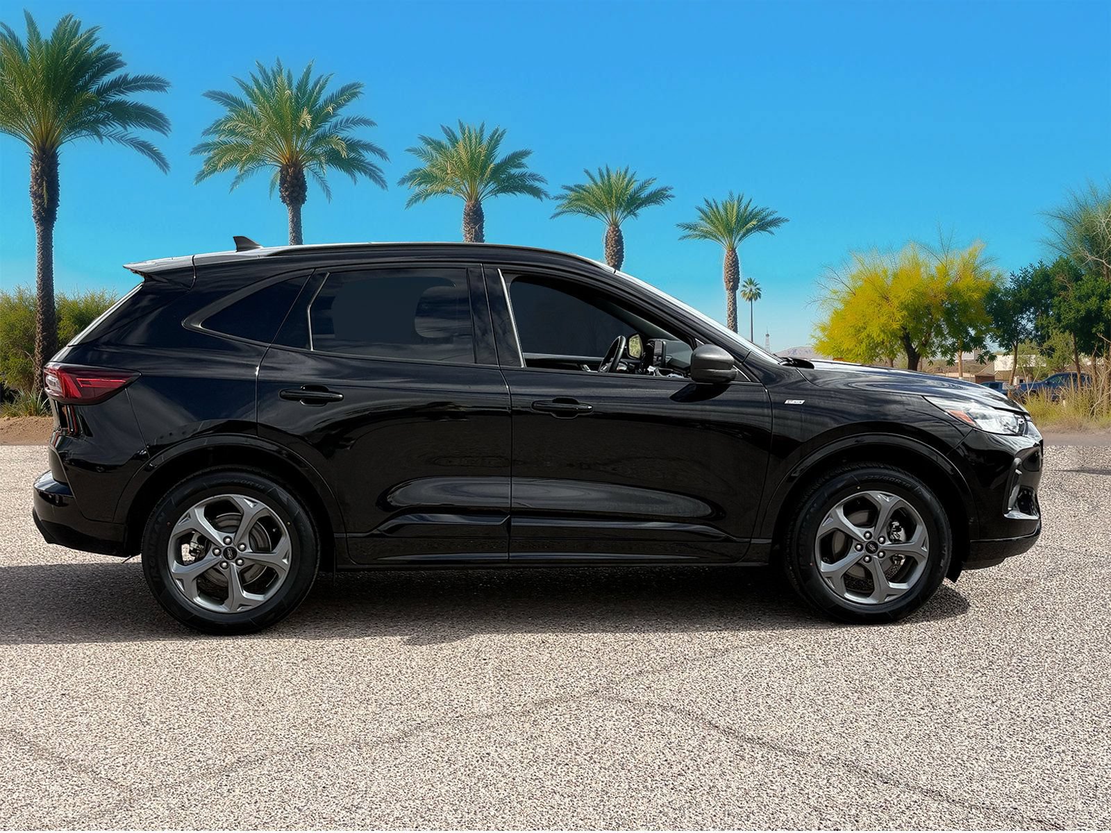 Certified 2024 Ford Escape ST-Line AWD/4WD image 7