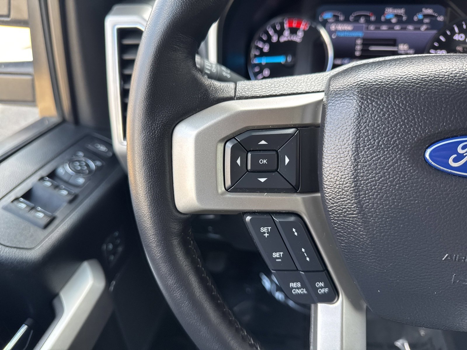 Certified 2021 Ford F250 Lariat image 34