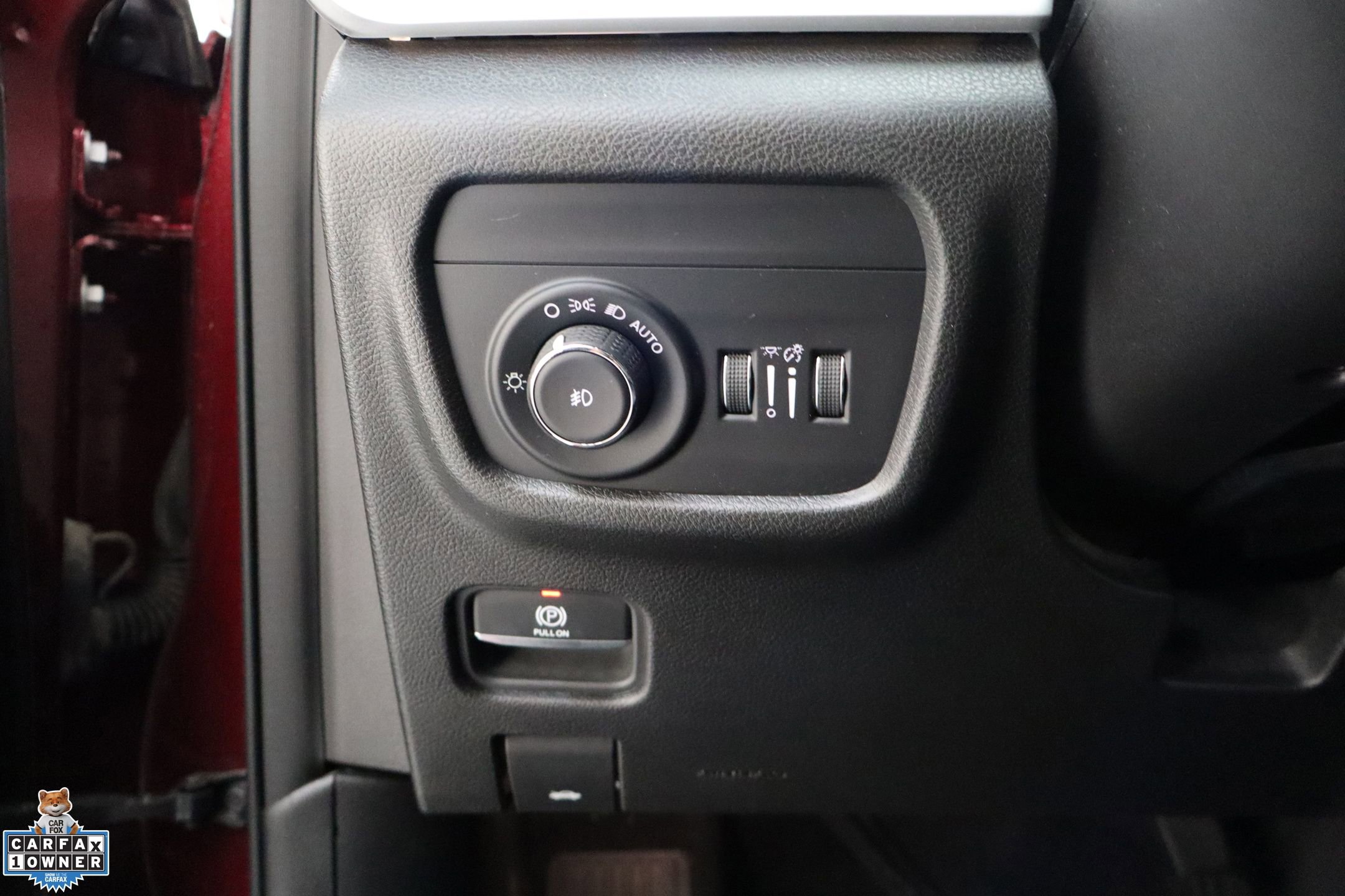 Used 2023 Jeep Grand Cherokee L Limited w/ Black Appearance Package AWD/4WD image 15