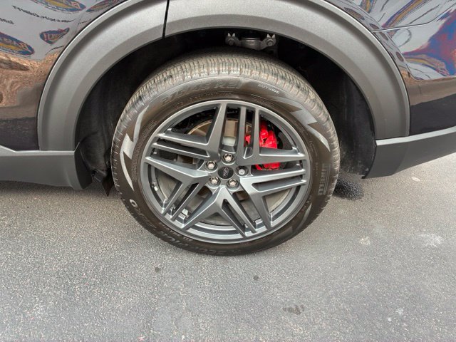 Certified 2025 Ford Explorer ST-Line w/ Premium Package AWD/4WD image 18