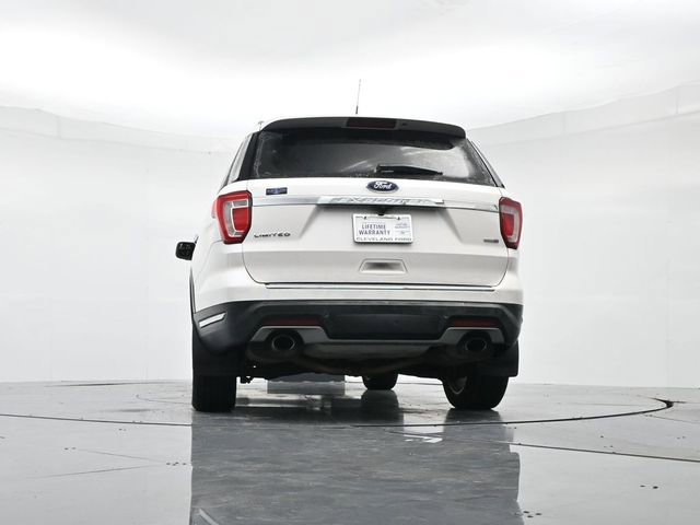 Certified 2018 Ford Explorer Limited w/ Class II Trailer Tow Package image 40