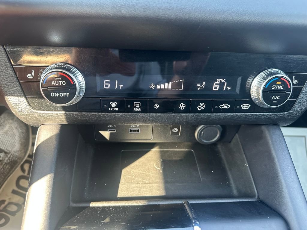 Used 2023 Mitsubishi Outlander SE image 9