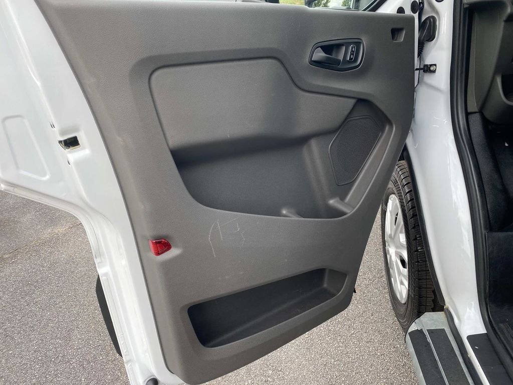 Certified 2025 Ford Transit 250 Low Roof w/ Exterior Upgrade Package RWD image 16