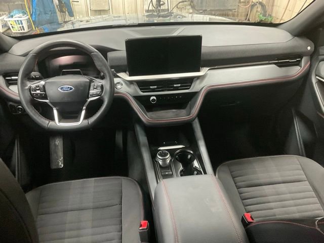 Certified 2025 Ford Explorer ST-Line w/ ST-Line Street Pack image 9