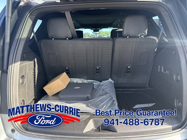 Used 2024 Chevrolet Tahoe High Country w/ Advanced Technology Package RWD image 22