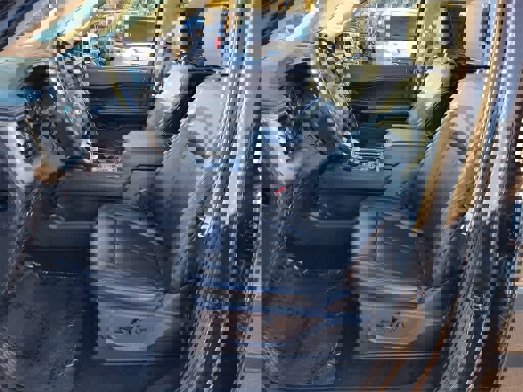 Certified 2022 Ford Expedition Max XLT image 9