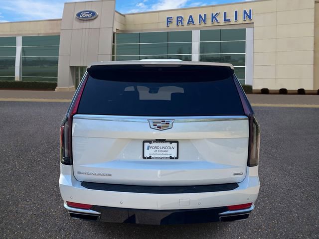 Used 2024 Cadillac Escalade ESV Premium Luxury w/ Performance Package image 4