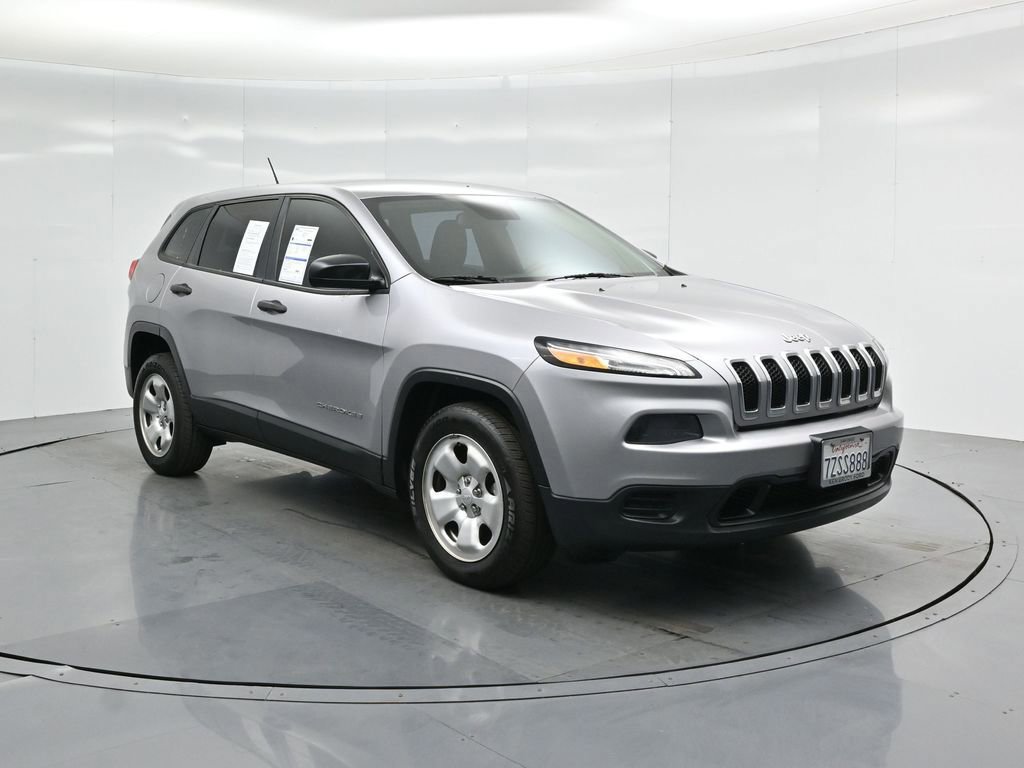 Used 2017 Jeep Cherokee Sport image 6