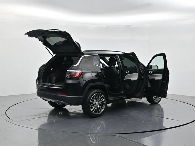 Used 2023 Jeep Compass Limited w/ Elite Group AWD/4WD image 52