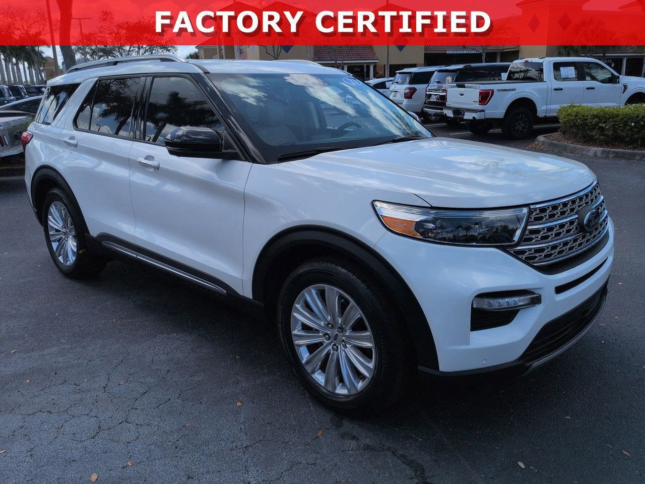Certified 2023 Ford Explorer Limited w/ Equipment Group 301A image 7