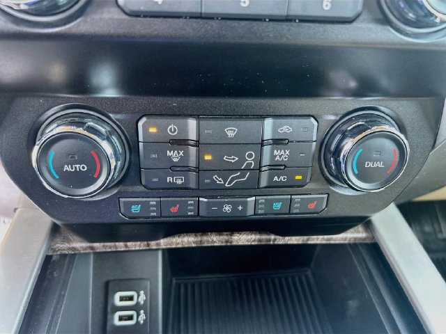 Certified 2019 Ford F350 Lariat w/ Lariat Value Package AWD/4WD image 21
