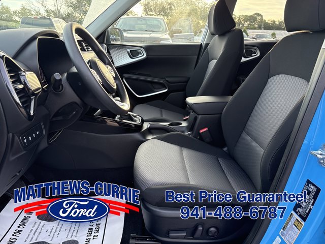 Used 2024 Kia Soul S FWD image 9