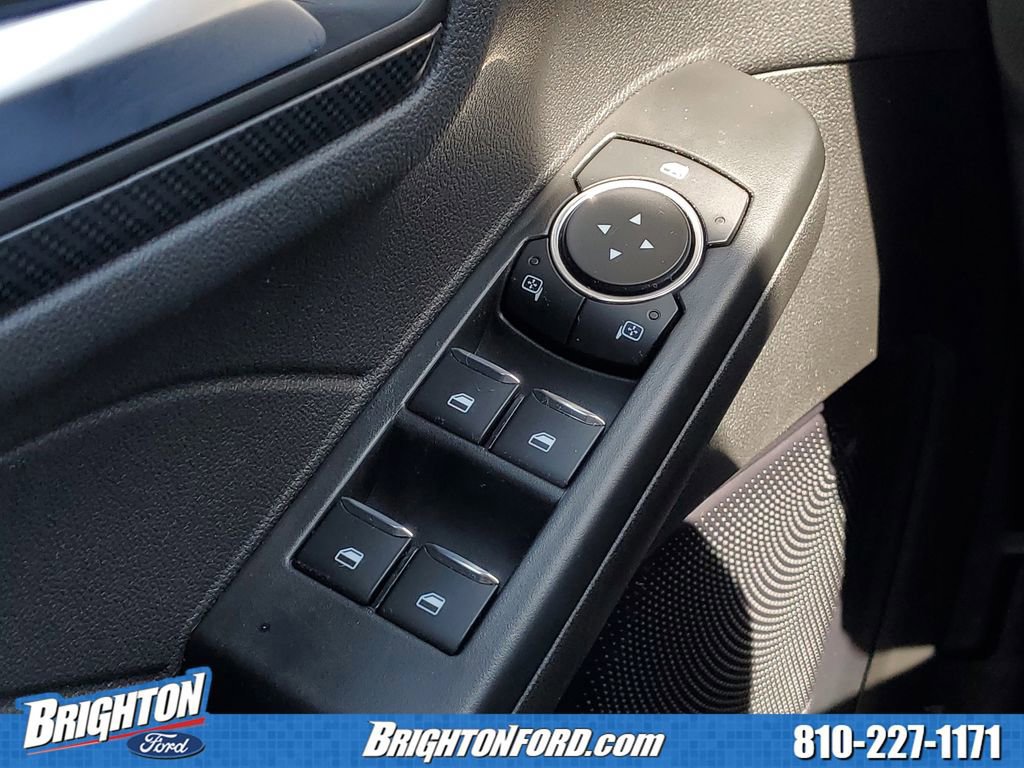 Certified 2024 Ford Escape ST-Line w/ Tech Pack #1 AWD/4WD image 17