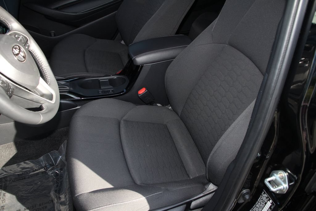 Used 2025 Toyota Corolla SE FWD image 23