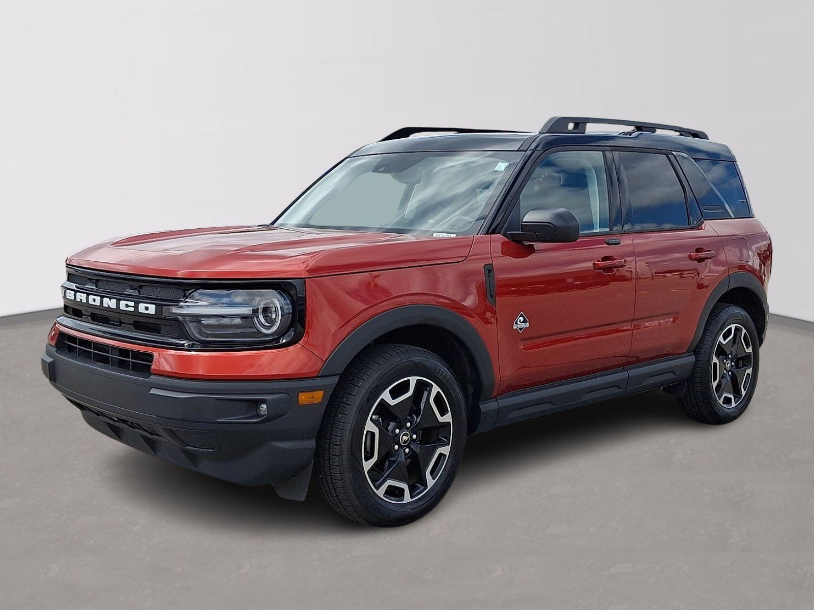 Certified 2024 Ford Bronco Sport Outer Banks w/ Tech Package AWD/4WD image 3