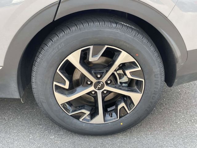 Used 2024 Kia Sportage EX image 26