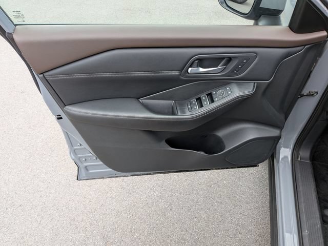 Used 2022 Nissan Rogue SL w/ SL Premium Package AWD/4WD image 6