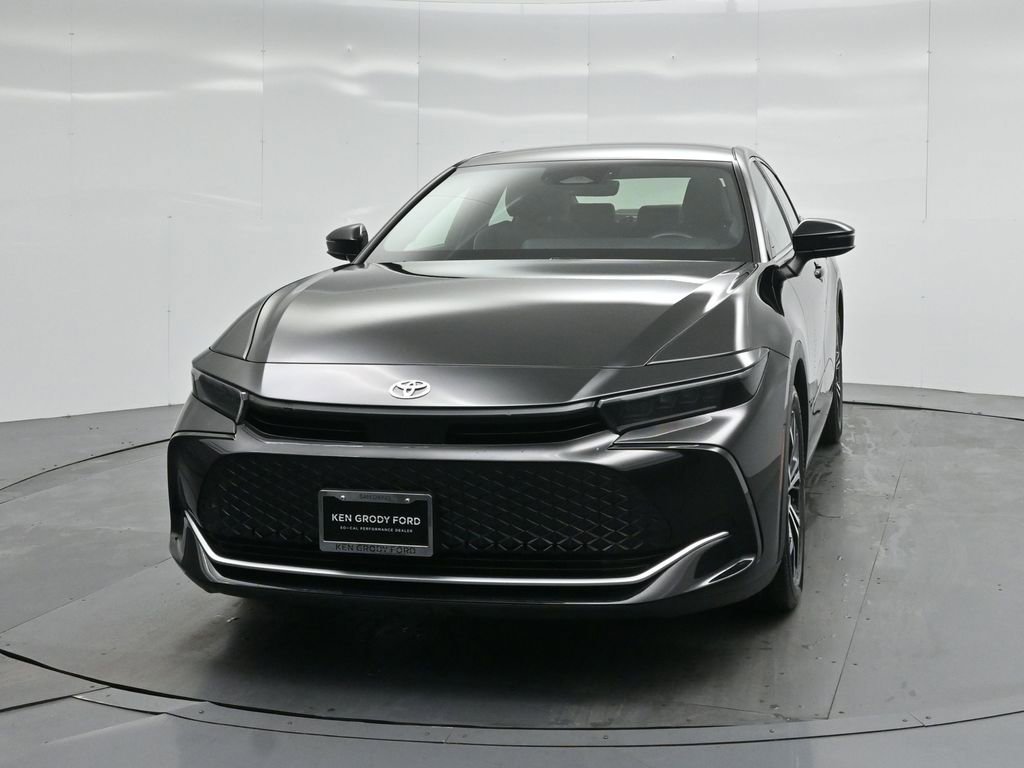 Used 2024 Toyota Crown Limited image 52