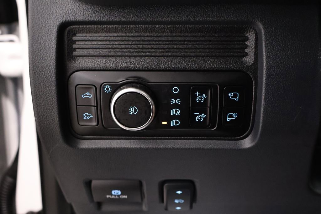 Certified 2025 Ford F350 Lariat w/ Lariat Ultimate Package AWD/4WD image 30