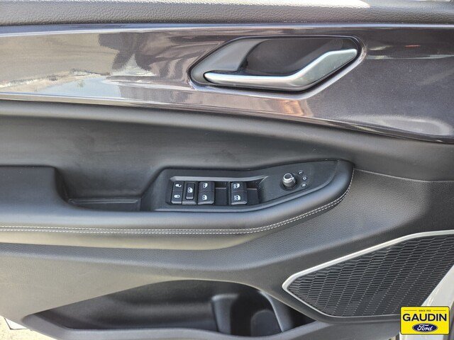Used 2021 Jeep Grand Cherokee L Laredo AWD/4WD image 18