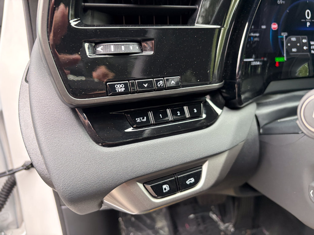 Used 2025 Lexus RX 350 w/ Convenience Package AWD/4WD image 14