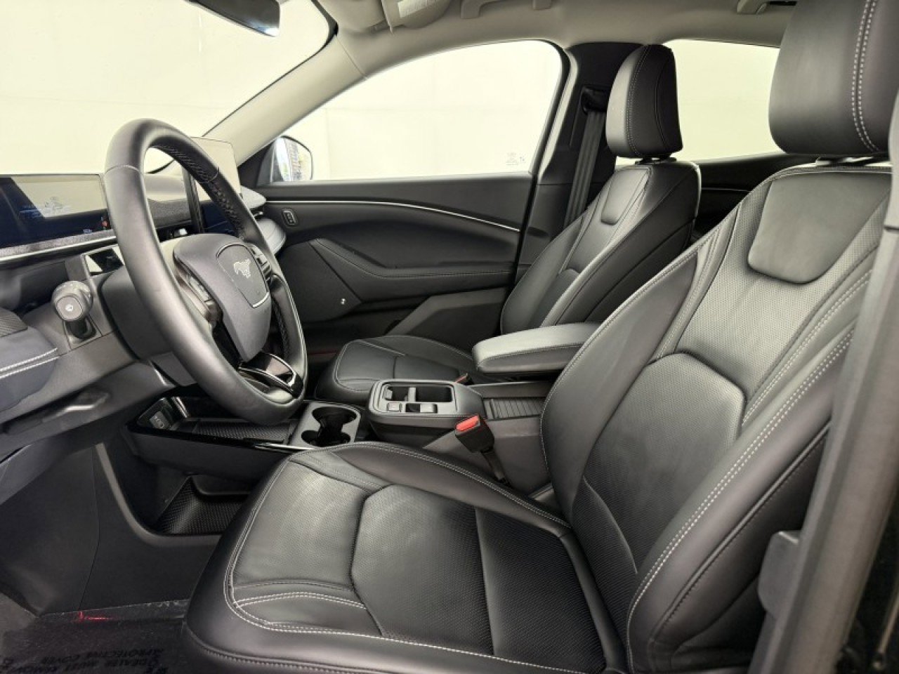 Certified 2025 Ford Mustang Mach-E Premium AWD/4WD image 14