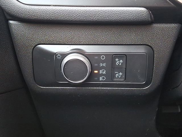 Certified 2020 Ford Escape SE image 27