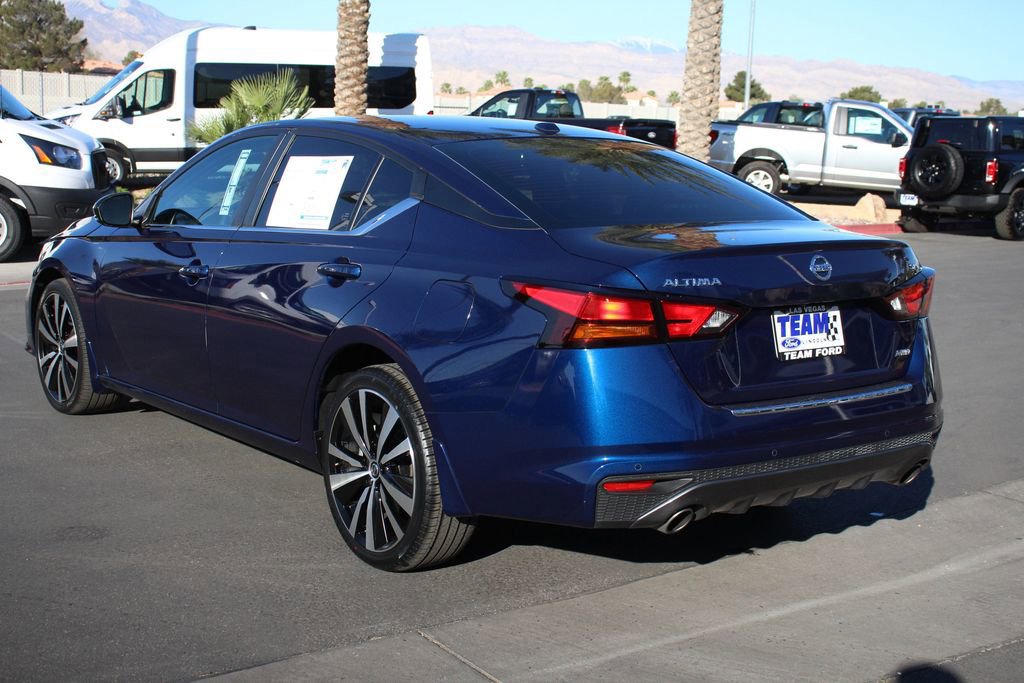 Used 2021 Nissan Altima 2.5 SR w/ SR Premium Package image 5