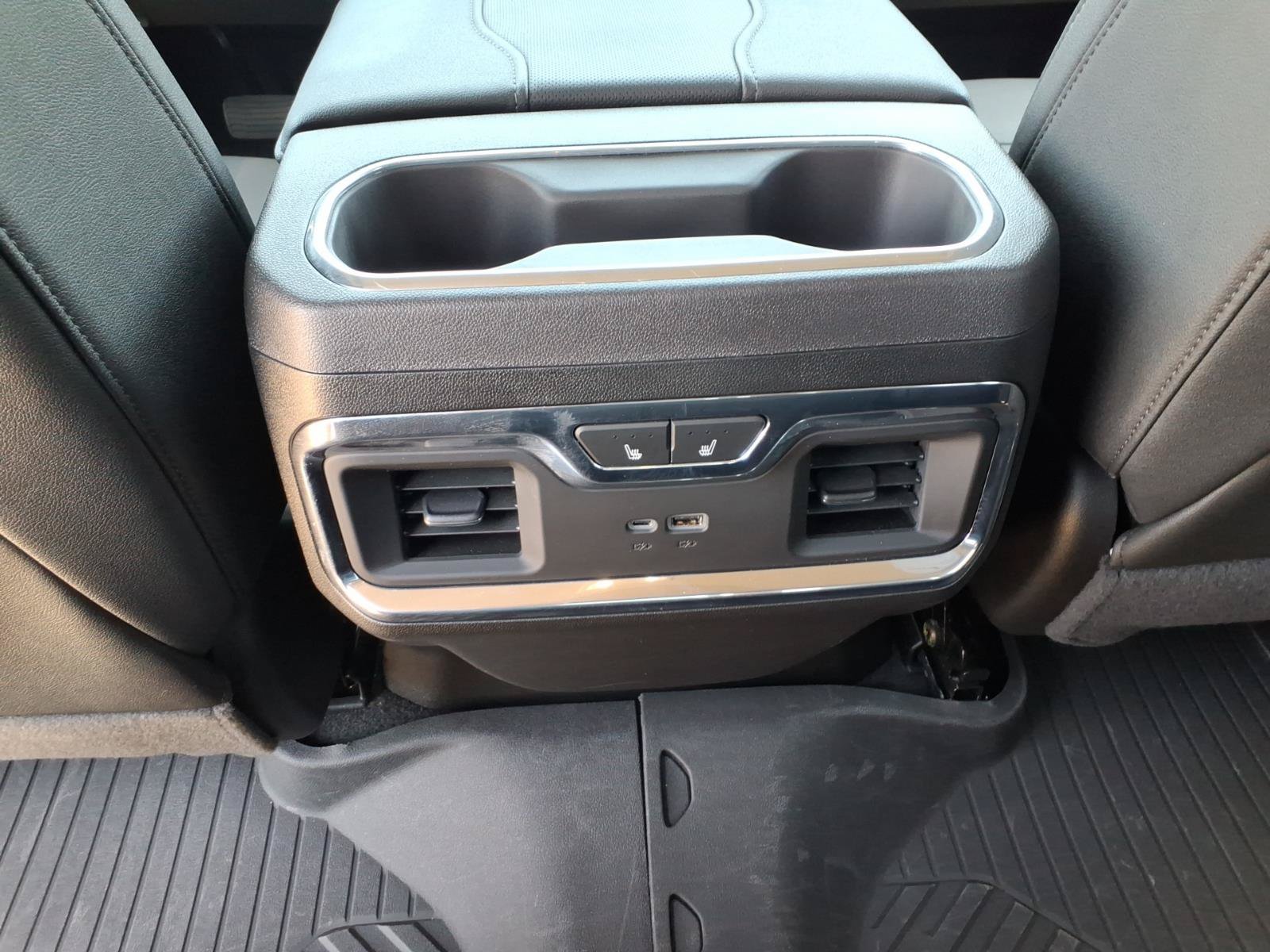 Used 2024 Chevrolet Silverado 1500 LTZ AWD/4WD image 11