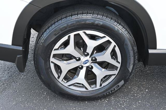 Used 2023 Subaru Forester Premium AWD/4WD image 16