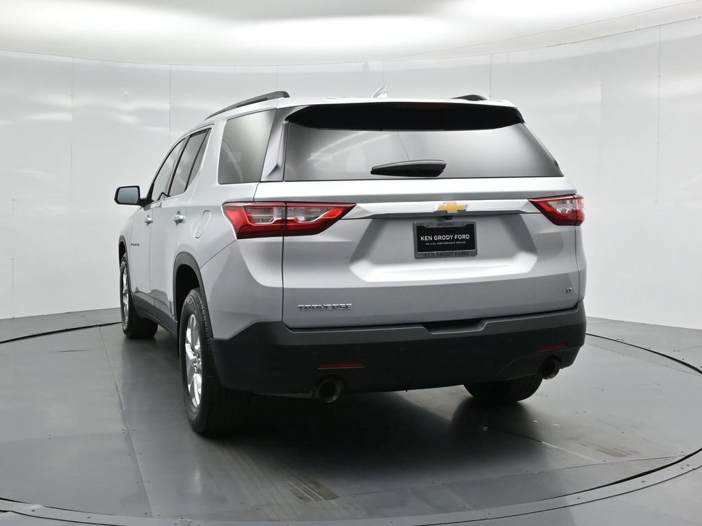 Used 2021 Chevrolet Traverse LT image 17