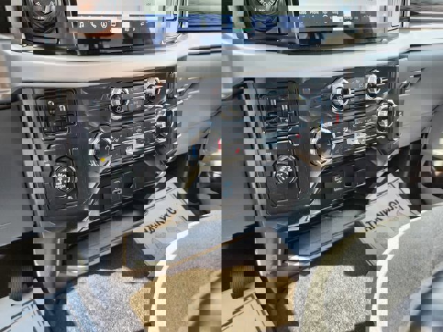 Certified 2022 Ford F150 XLT w/ Equipment Group 302A High image 13