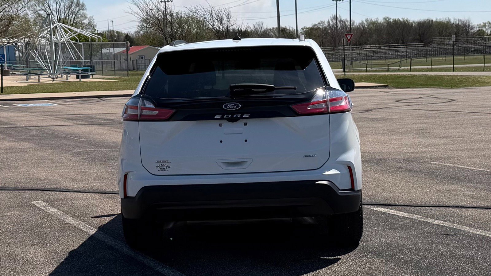 Certified 2022 Ford Edge SEL w/ Sport Appearance Package AWD/4WD image 4