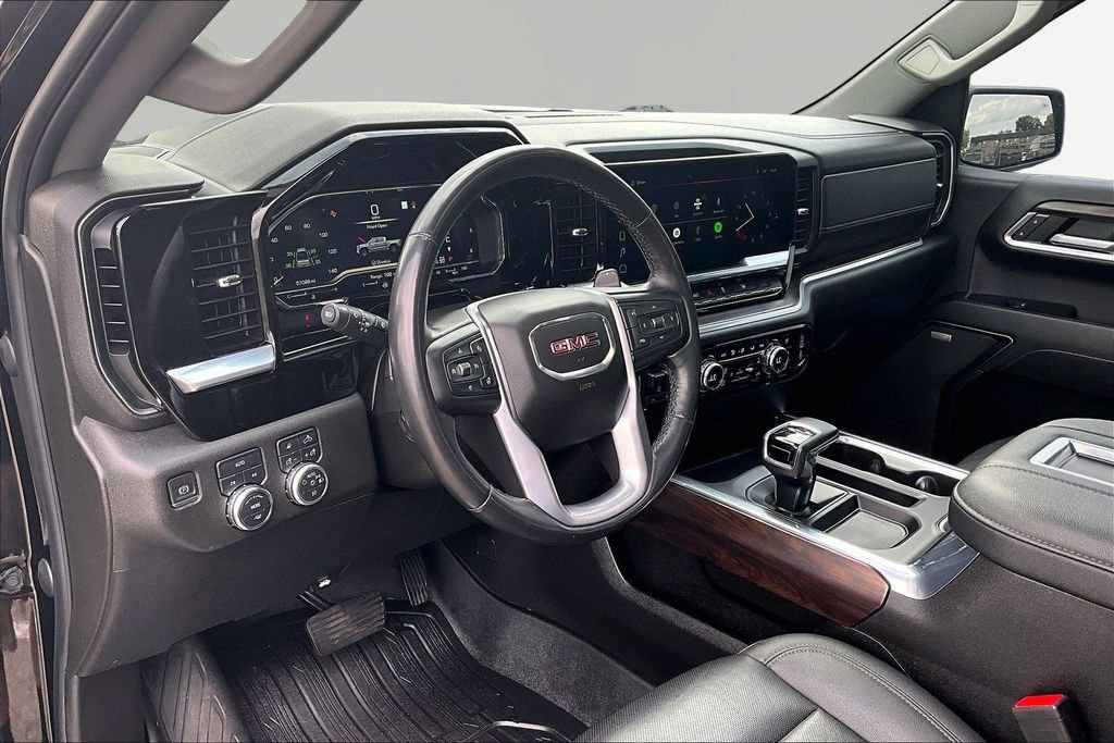 Used 2022 GMC Sierra 1500 SLT w/ SLT Premium Plus Package AWD/4WD image 14